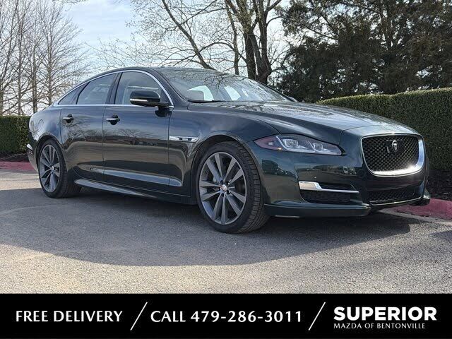 2018 JAGUAR XJ