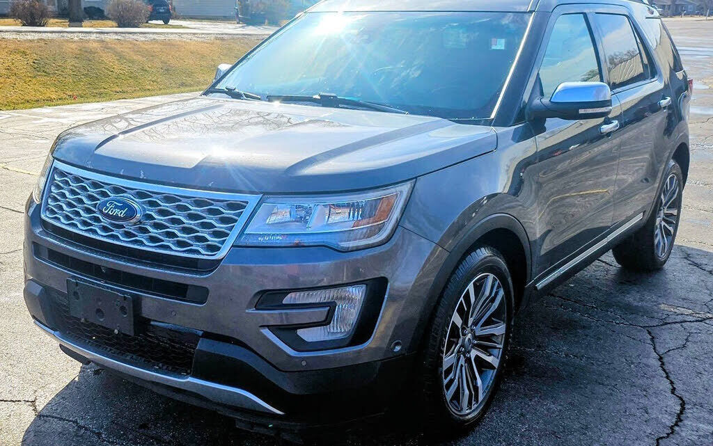 2016 FORD Explorer
