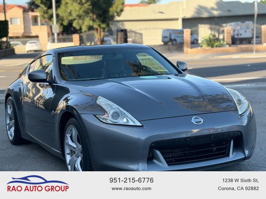 2011 NISSAN 370Z
