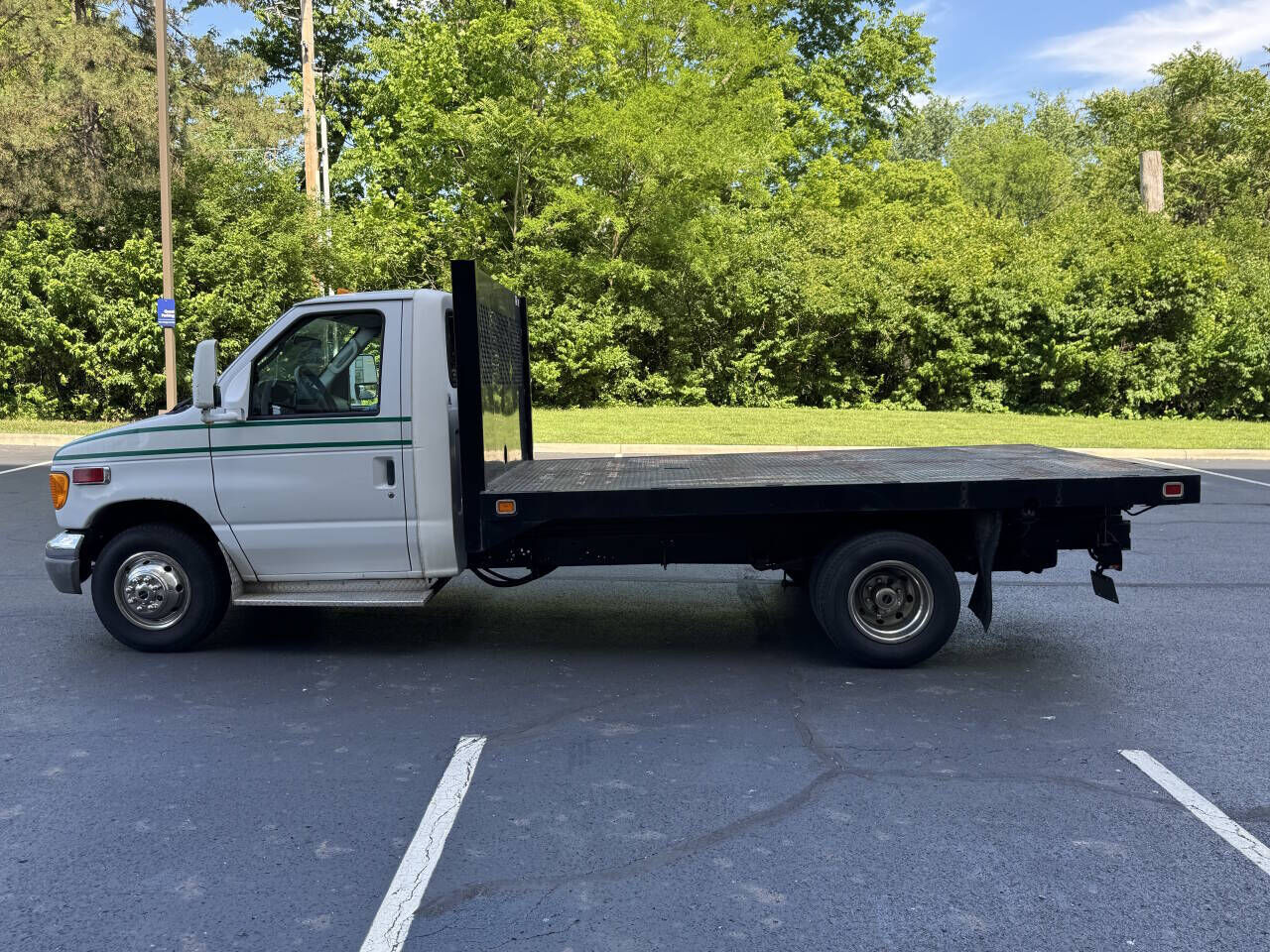2005 FORD E-450