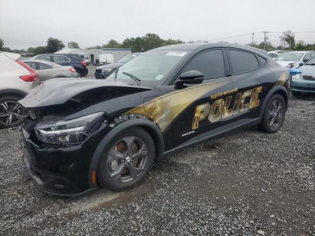 2021 FORD Mach-E