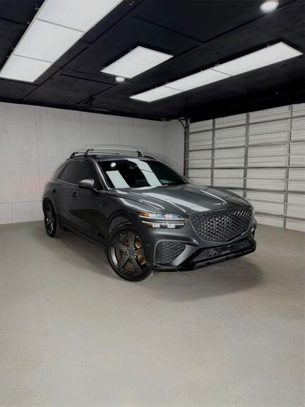 2023 GENESIS GV70