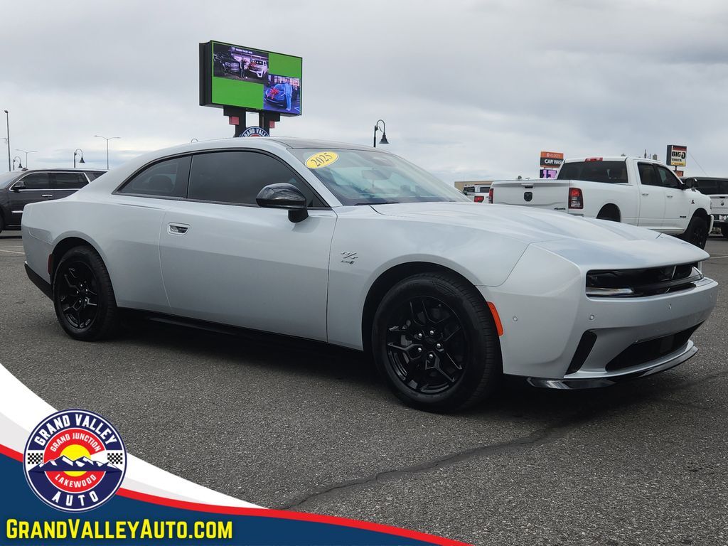 2025 DODGE Charger