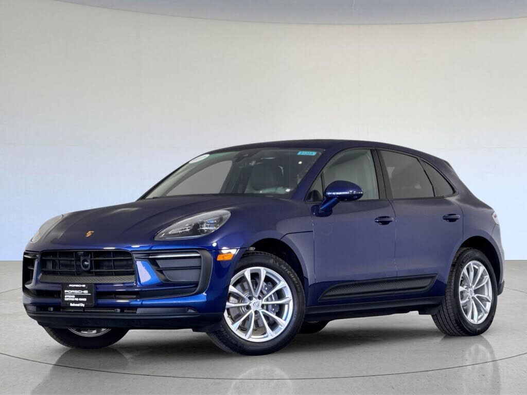 2025 PORSCHE Macan