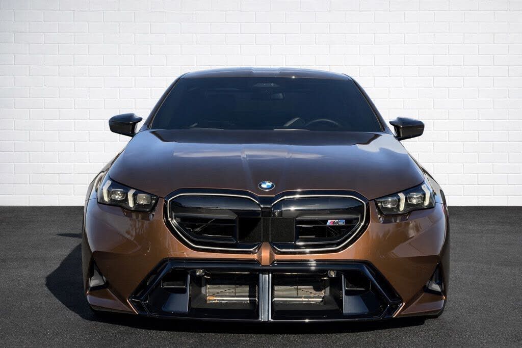 2025 BMW M5