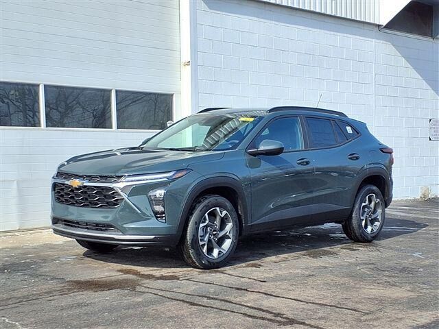 2026 CHEVROLET Trax