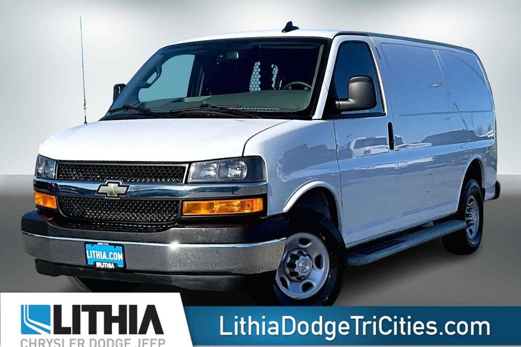 2024 CHEVROLET Express