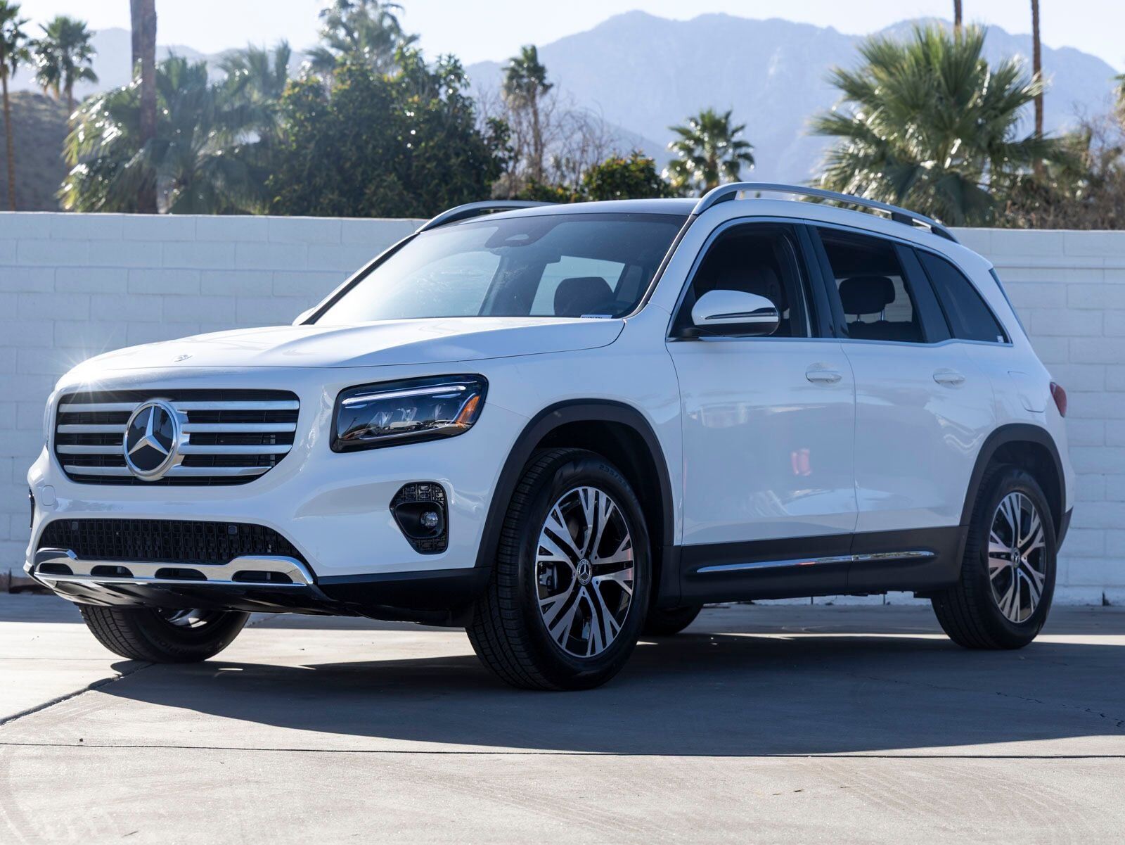2026 MERCEDES-BENZ GLB-Class