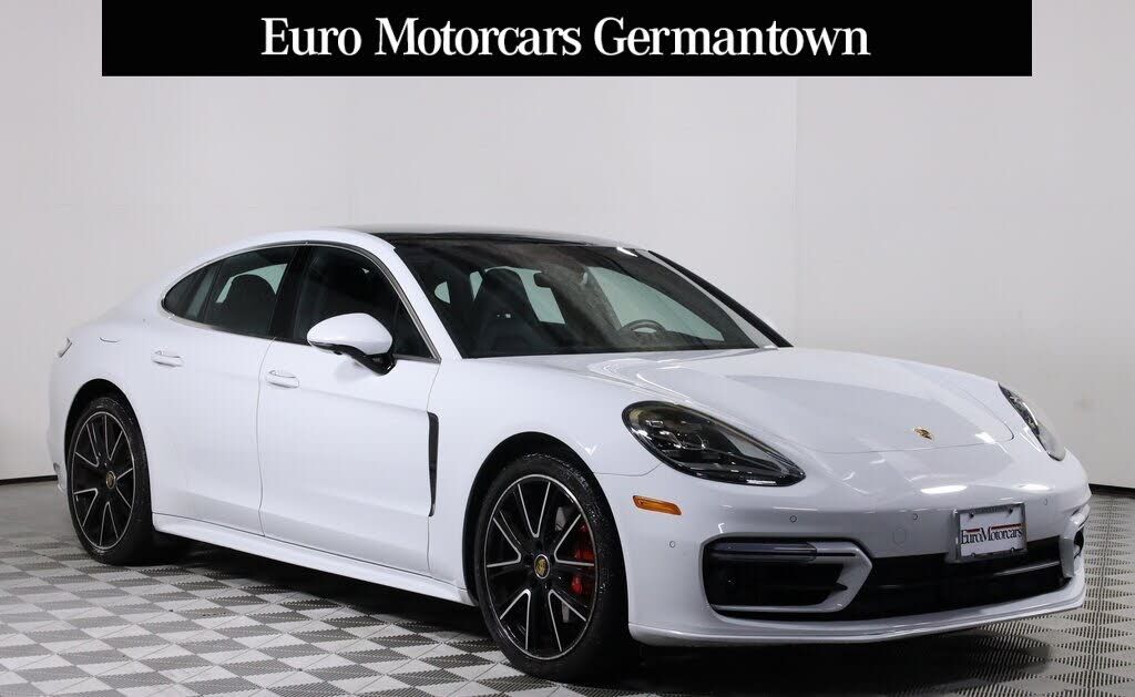 2023 PORSCHE Panamera