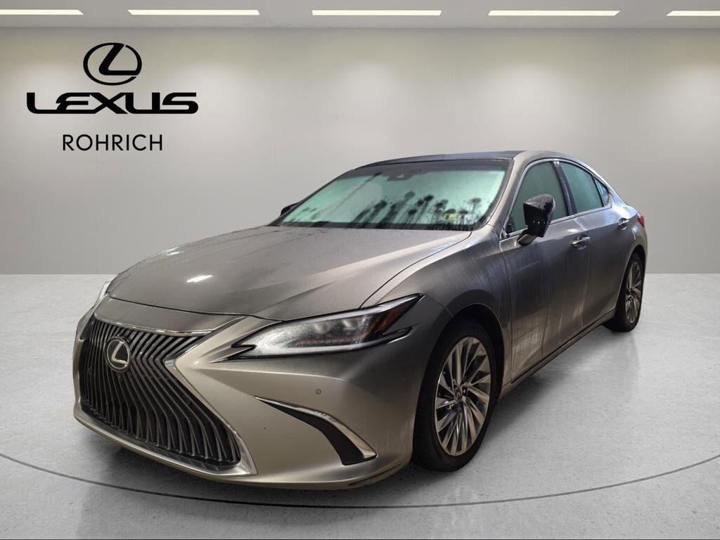 2021 LEXUS ES
