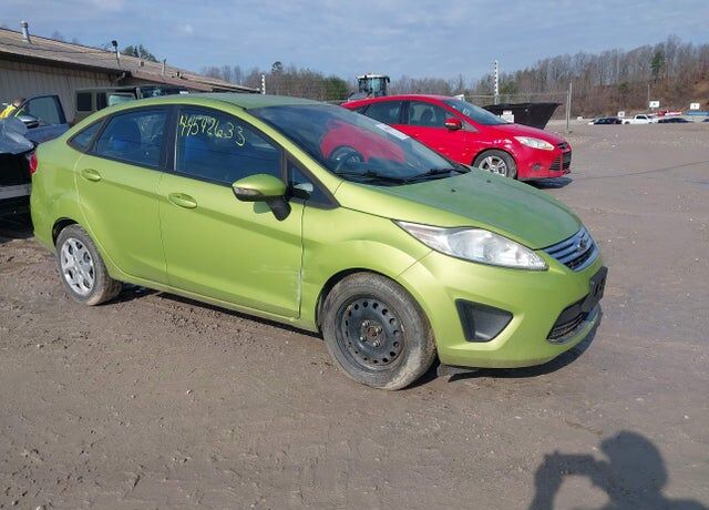 2013 FORD Fiesta