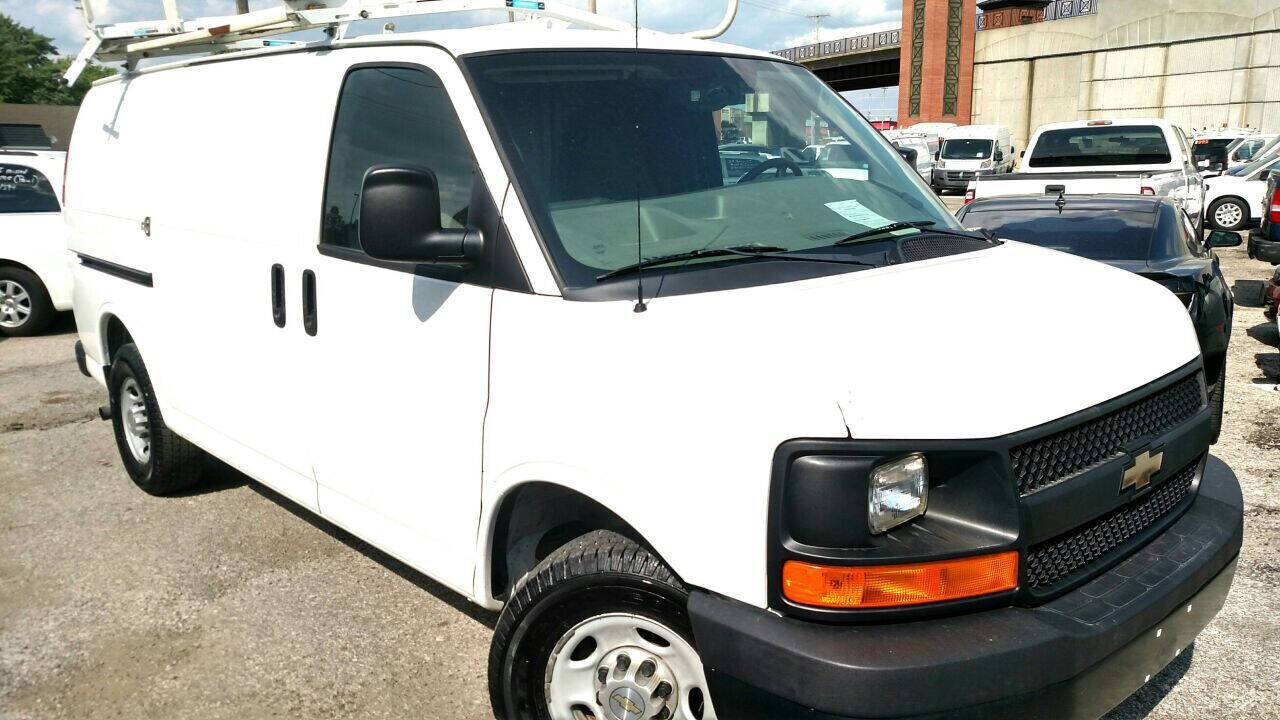 2013 CHEVROLET Express