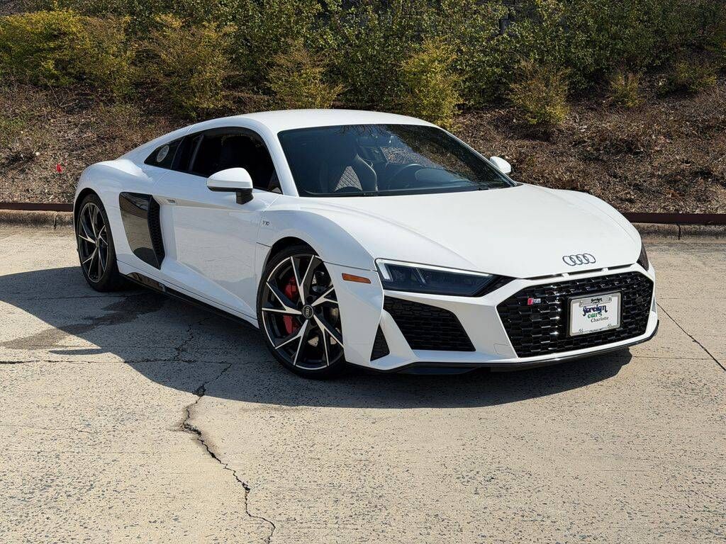 2021 AUDI R8