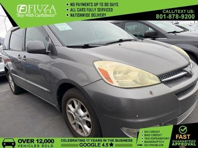 2004 TOYOTA Sienna