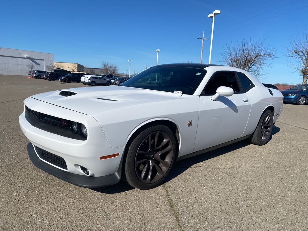 2020 DODGE Challenger