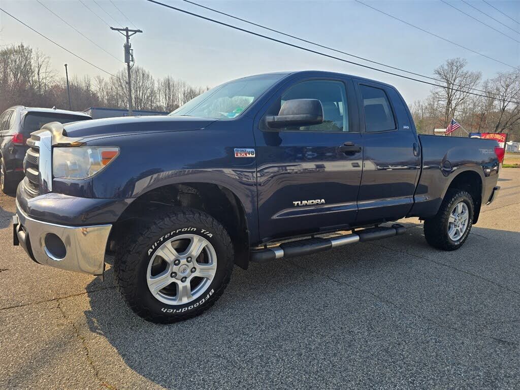 2013 TOYOTA Tundra