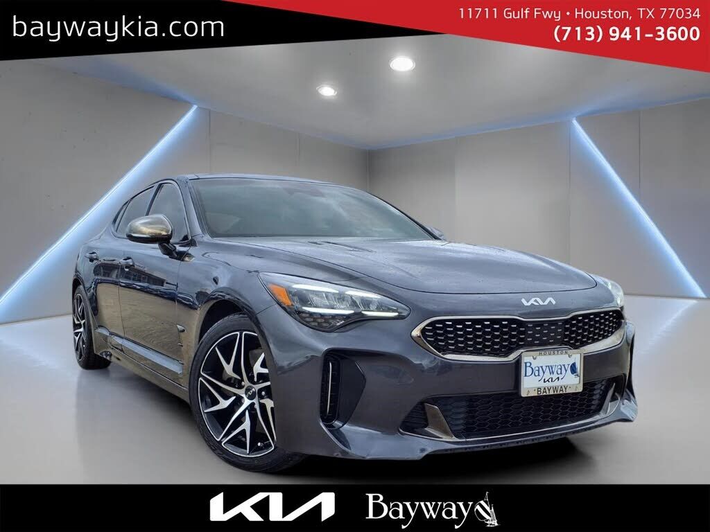 2022 KIA Stinger