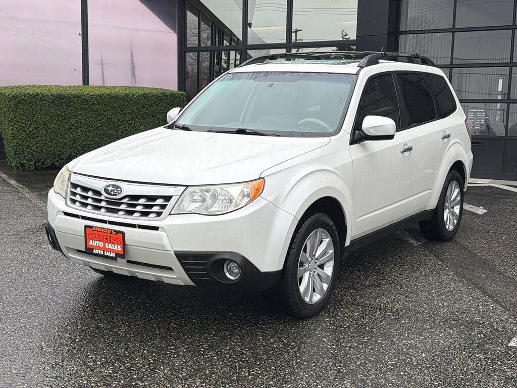 2013 SUBARU Forester