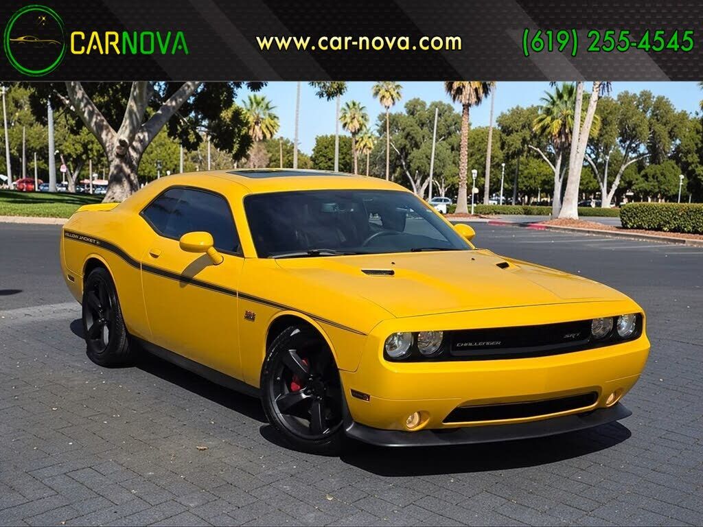 2012 DODGE Challenger
