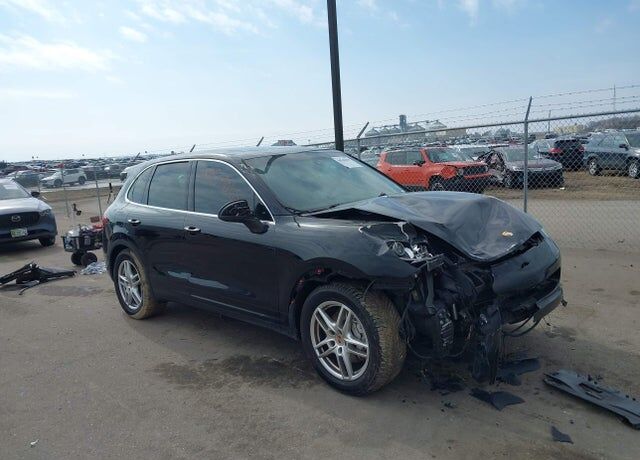 2014 PORSCHE Cayenne