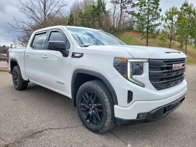 2023 GMC Sierra