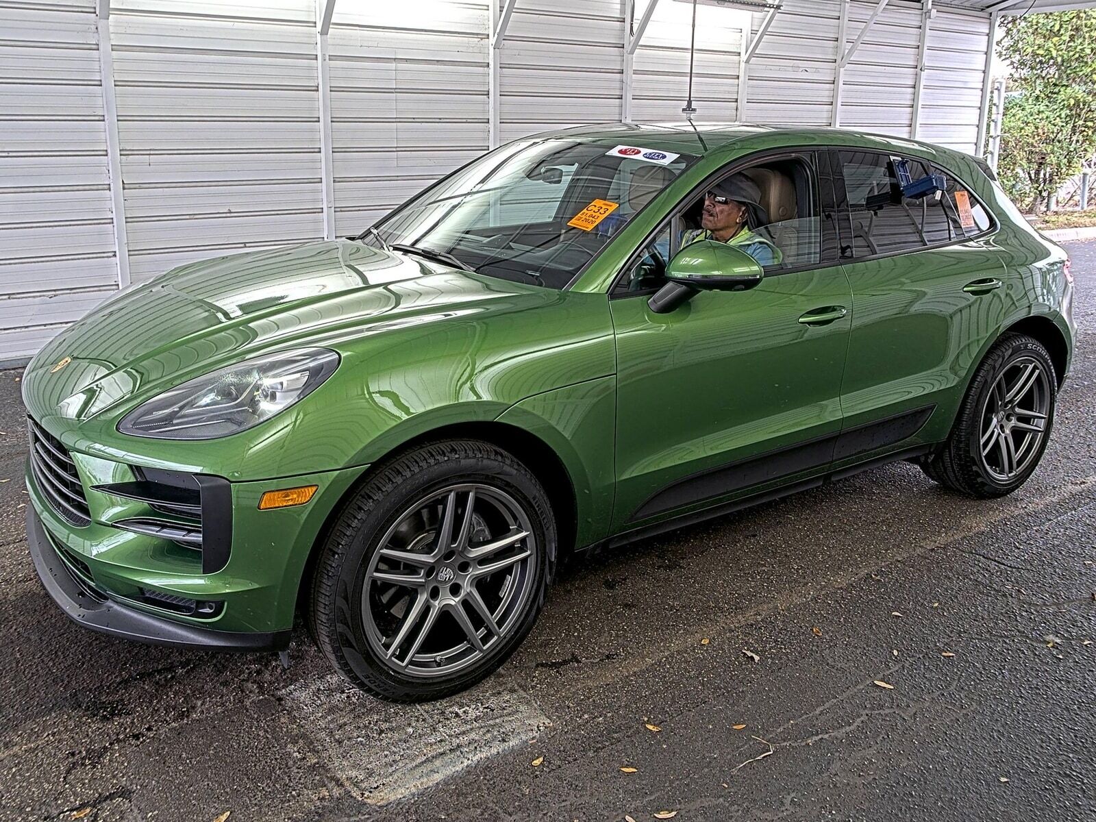 2020 PORSCHE Macan