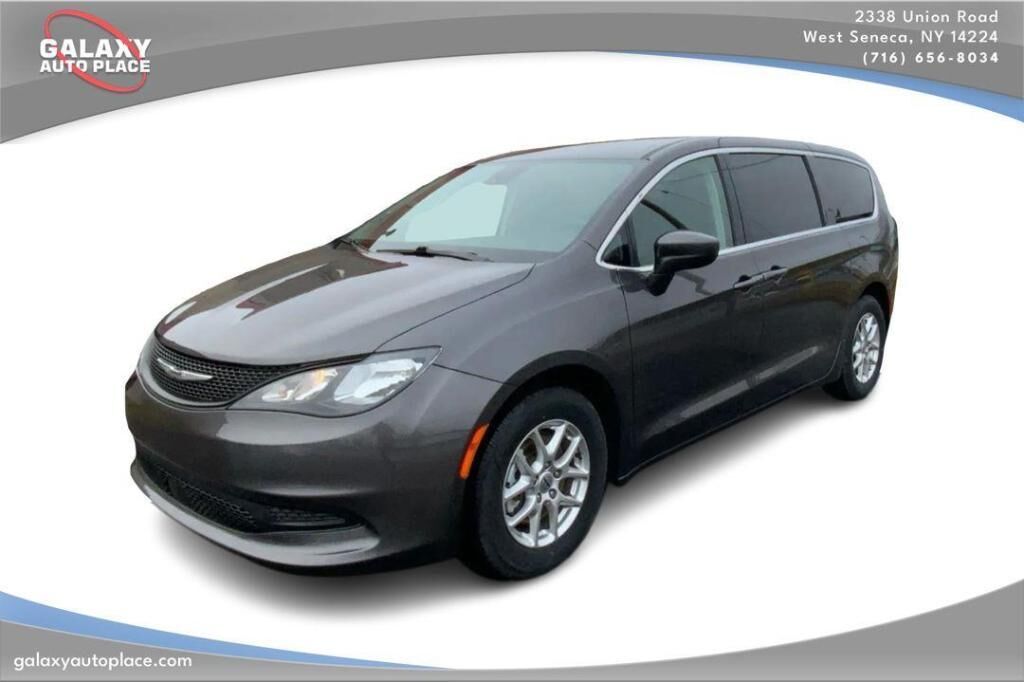 2023 CHRYSLER Voyager