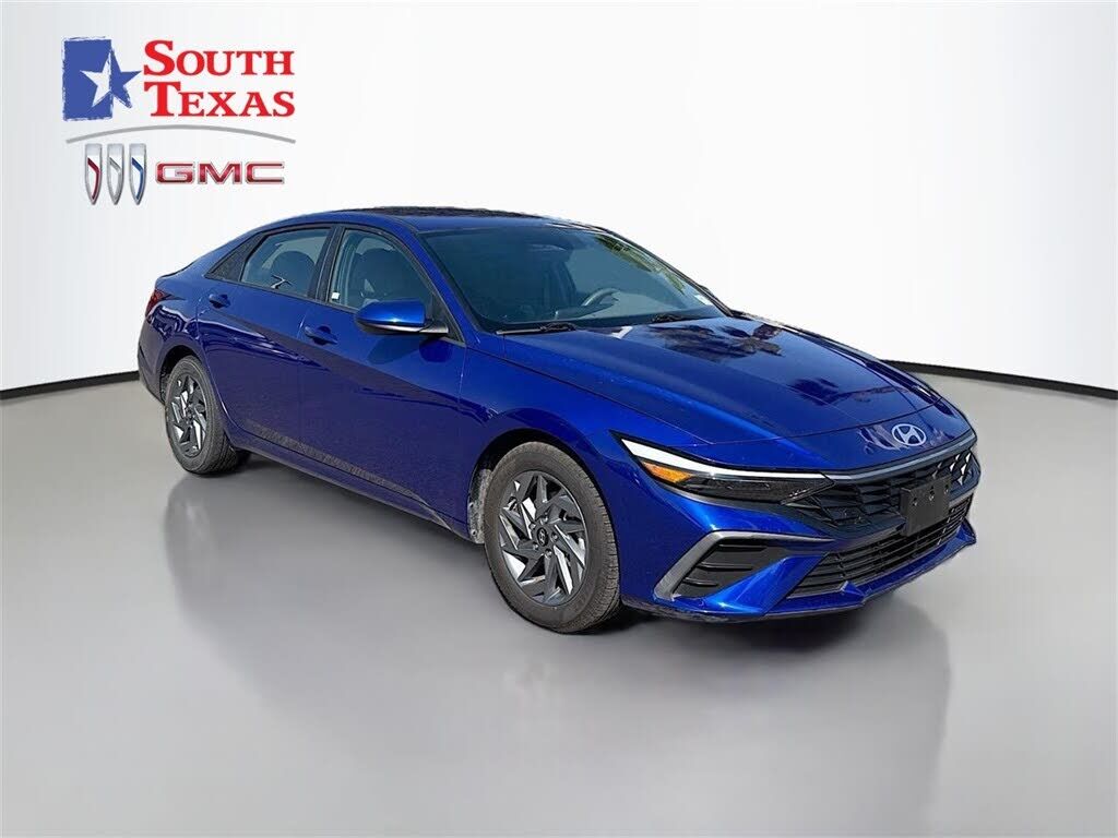 2024 HYUNDAI Elantra