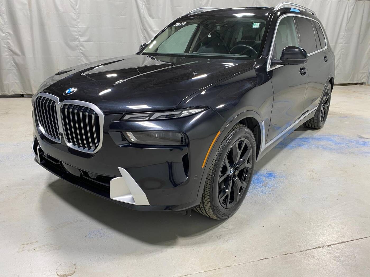 2023 BMW X7