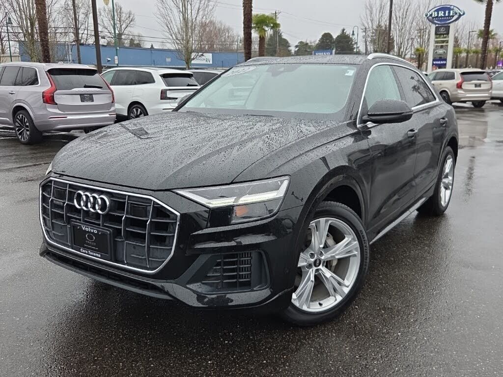 2022 AUDI Q8