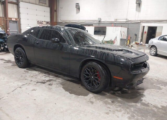 2017 DODGE Challenger