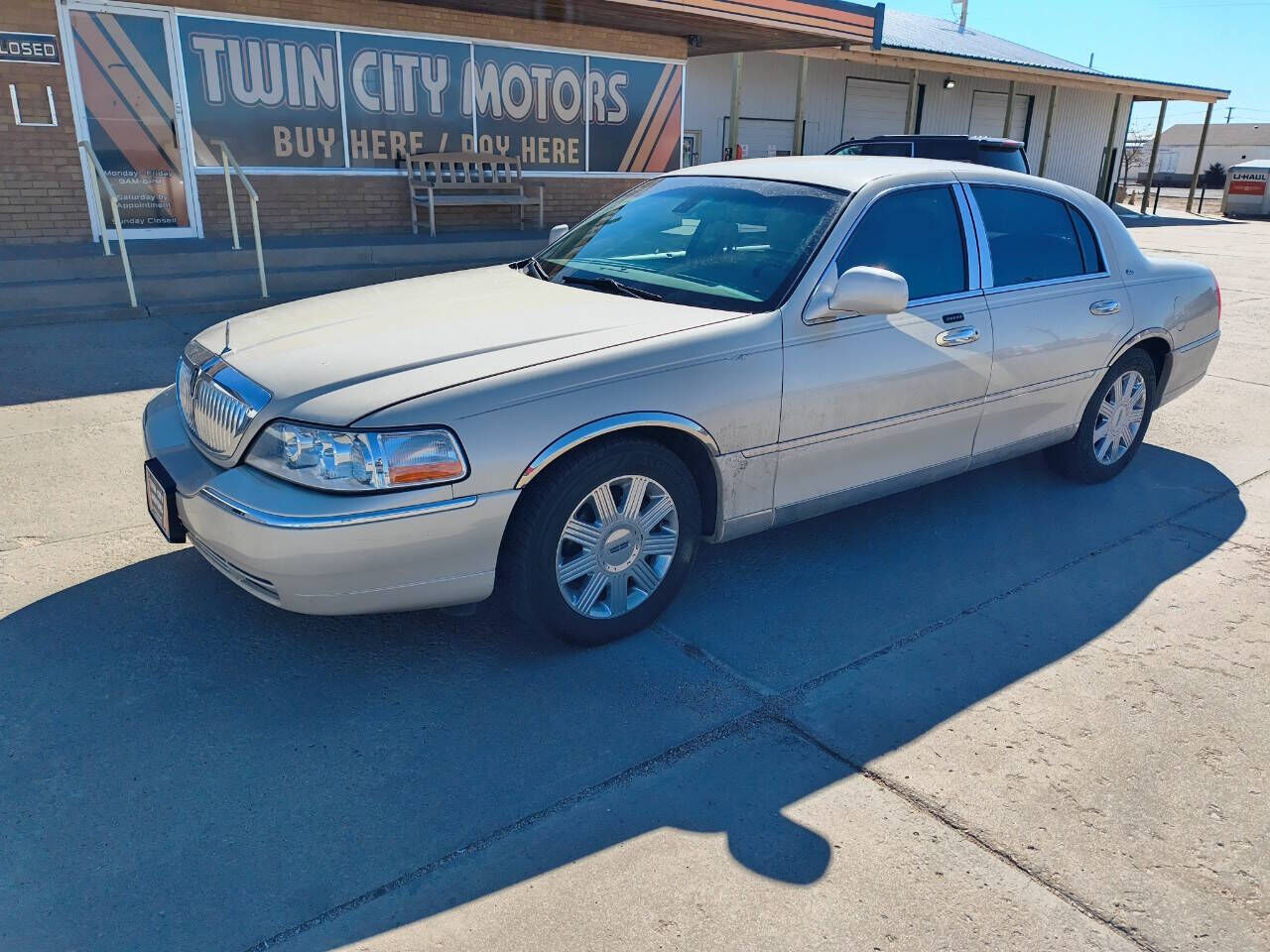 2003 LINCOLN Town Car