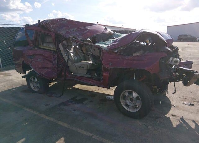 2004 CHEVROLET Tahoe