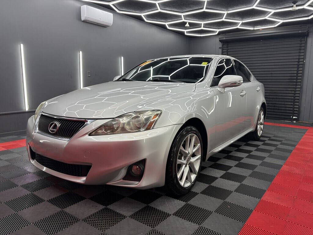 2011 LEXUS IS