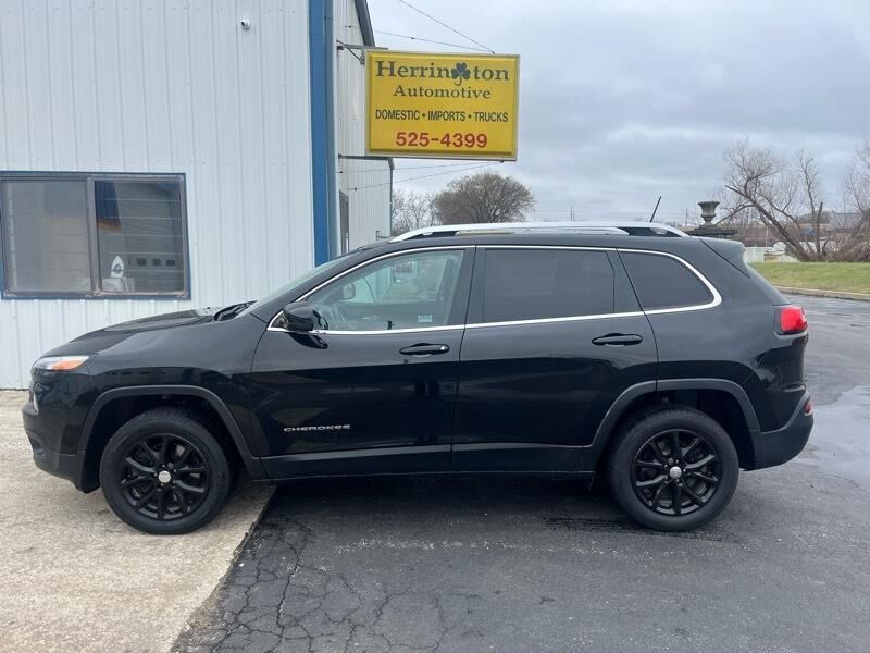 2017 JEEP Cherokee