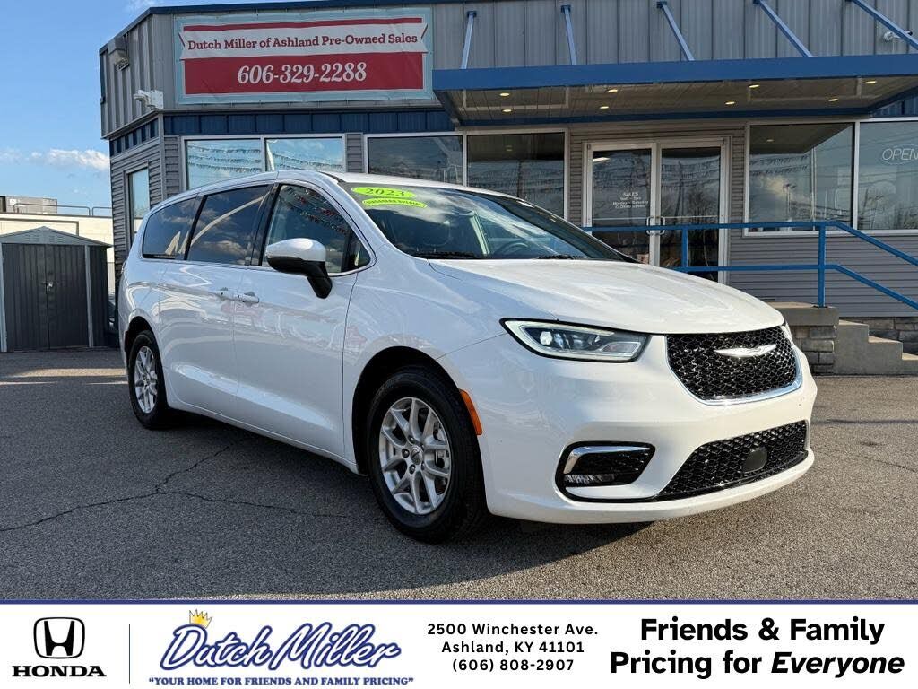 2023 CHRYSLER Pacifica