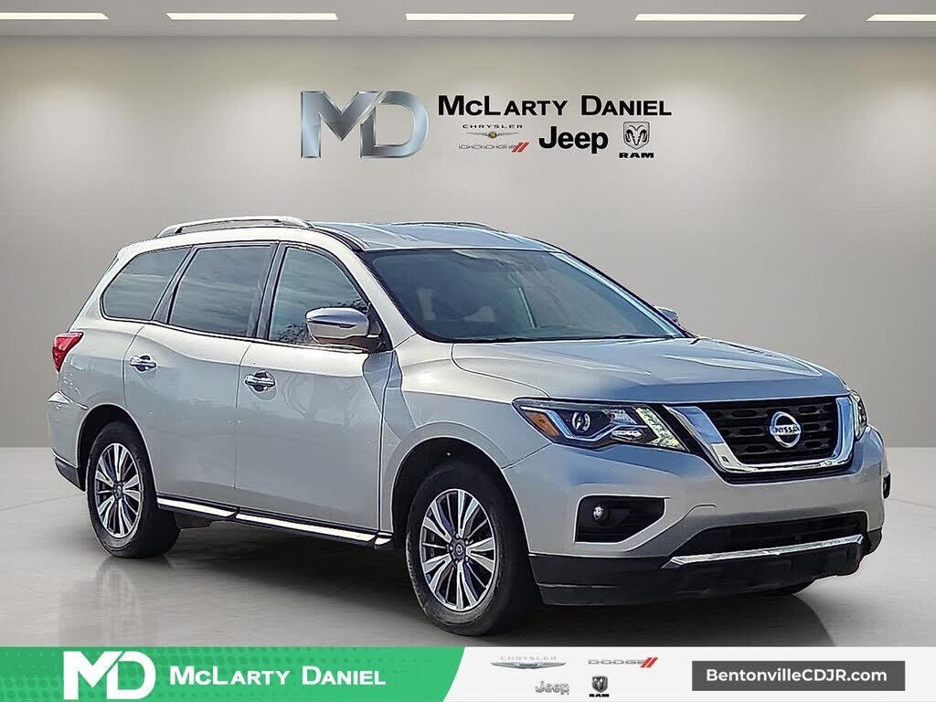 2020 NISSAN Pathfinder