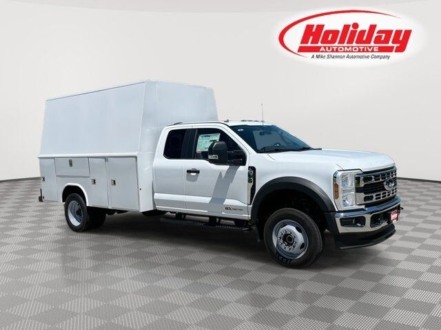 2025 FORD F-550