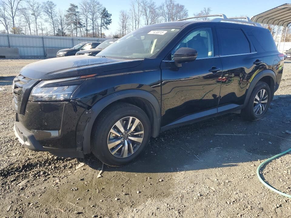 2023 NISSAN Pathfinder