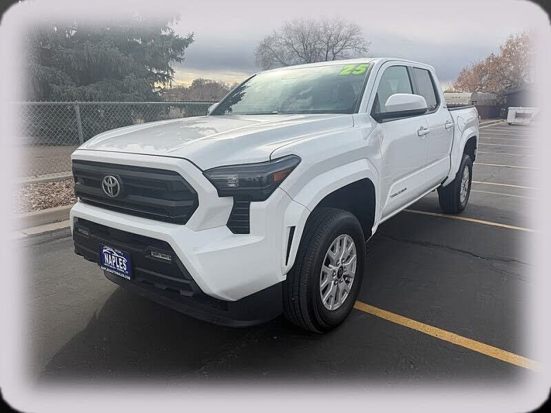 2025 TOYOTA Tacoma