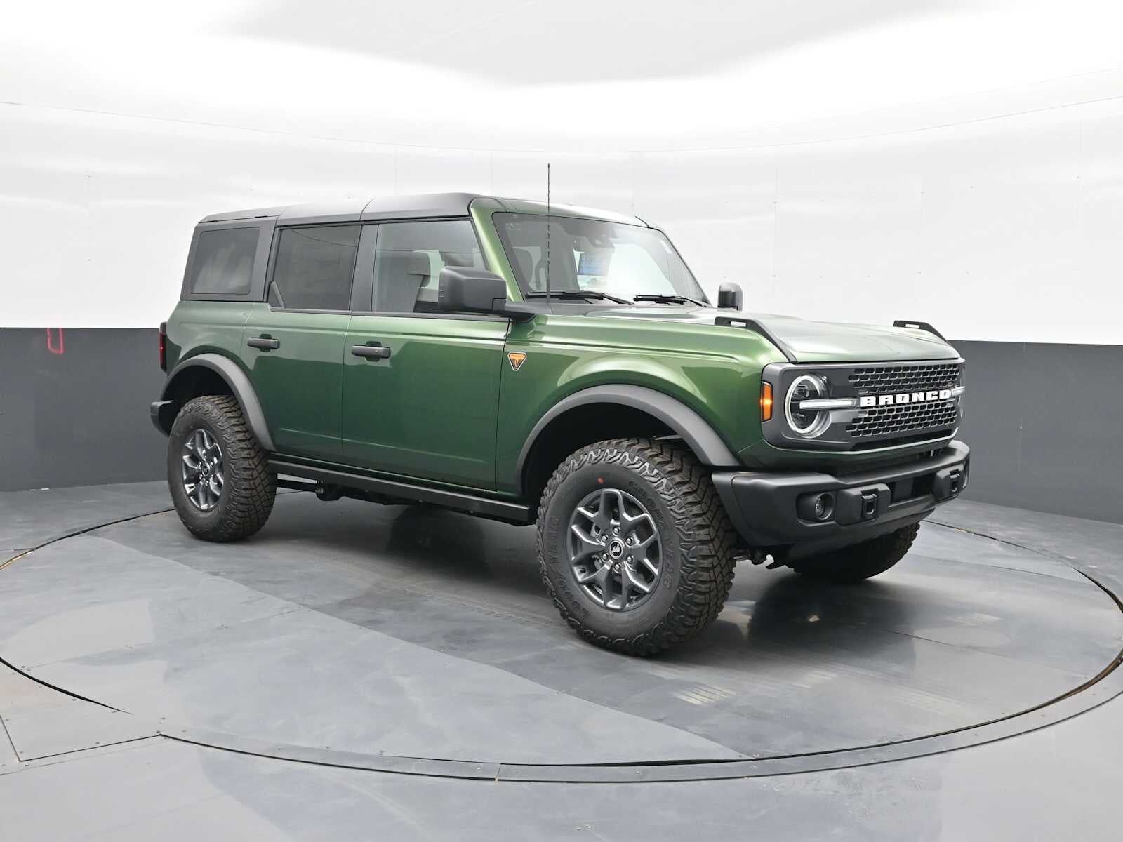 2025 FORD Bronco