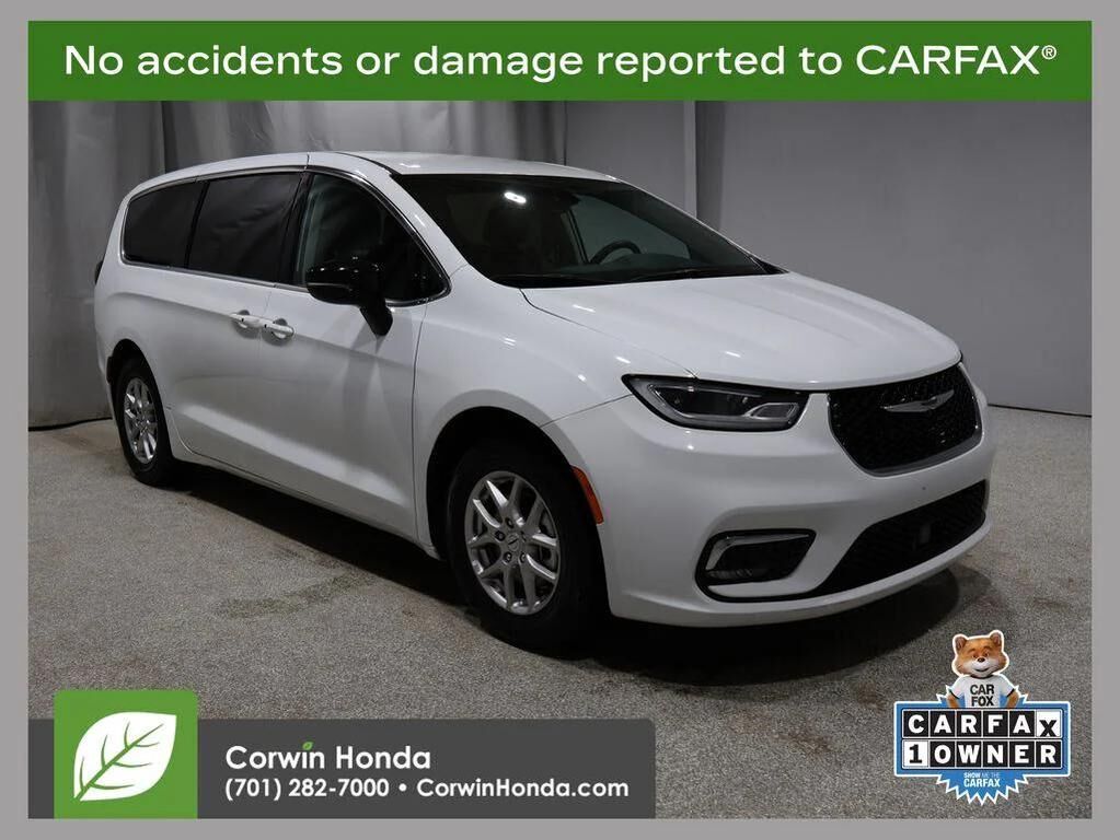 2024 CHRYSLER Pacifica