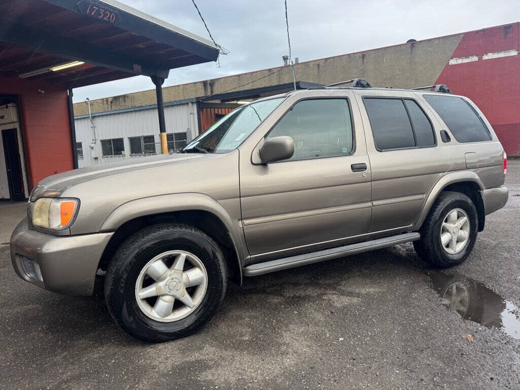 2001 NISSAN Pathfinder