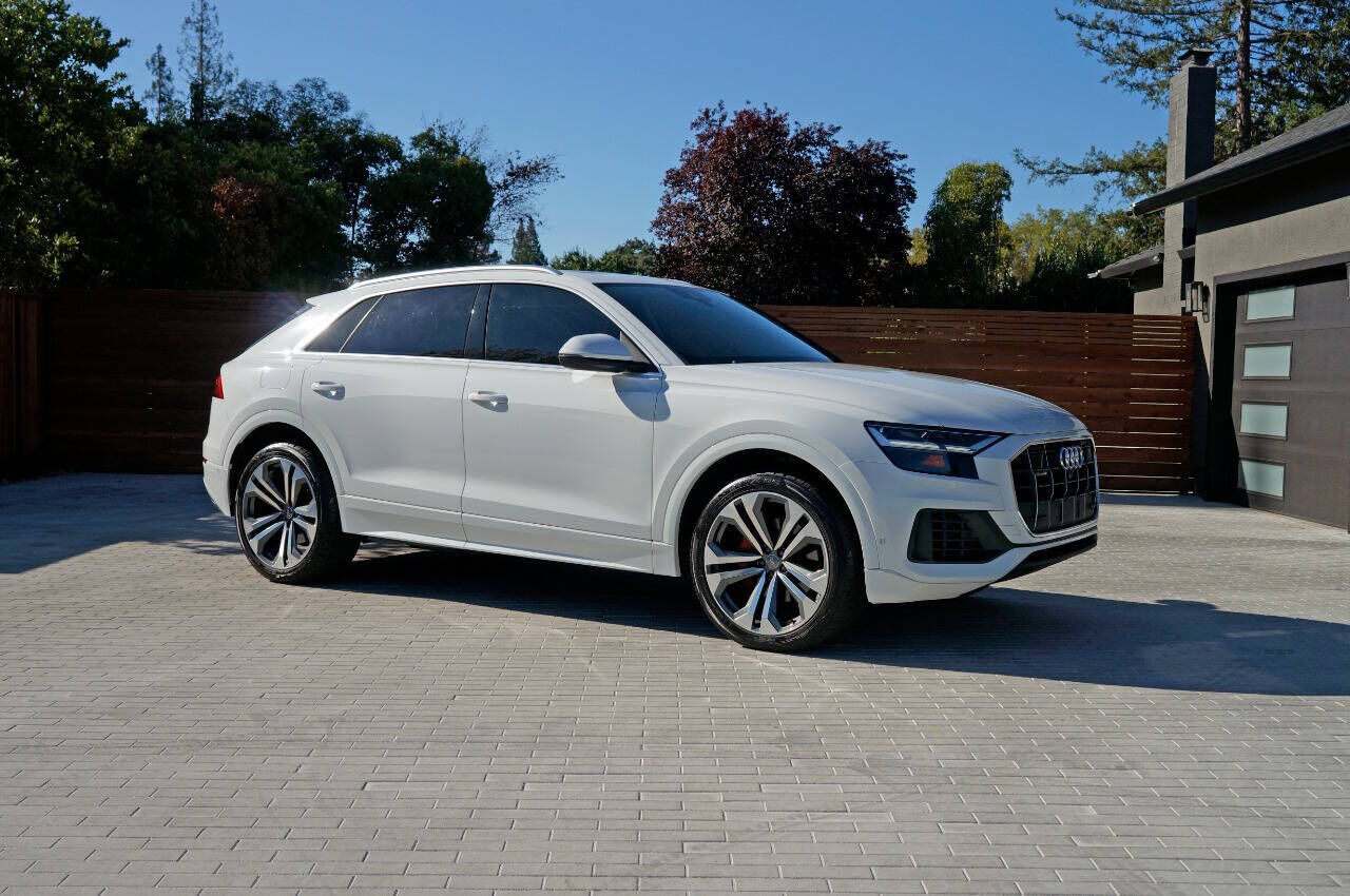 2019 AUDI Q8