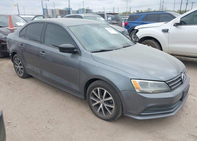 2016 VOLKSWAGEN Jetta
