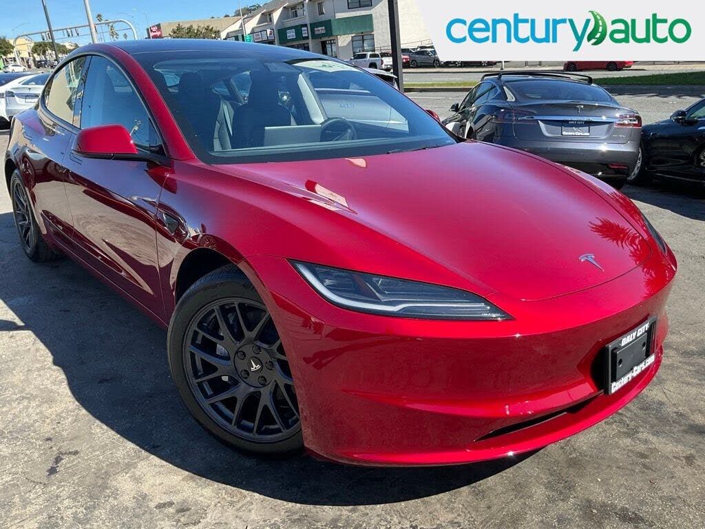 2024 TESLA Model 3