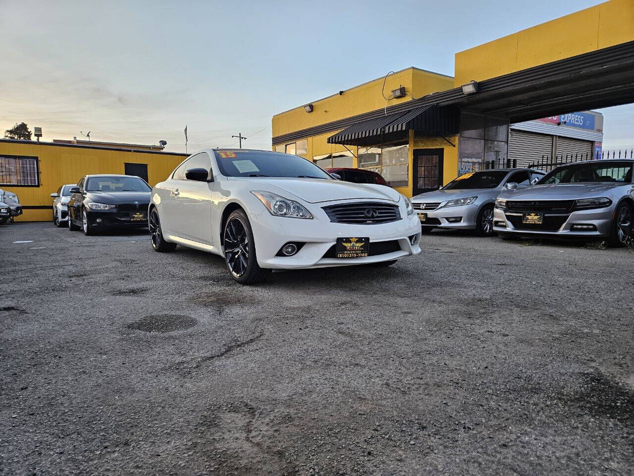 2015 INFINITI Q60