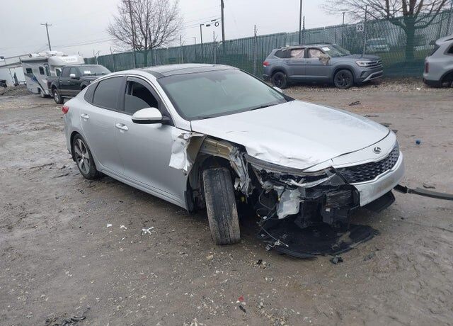 2019 KIA Optima