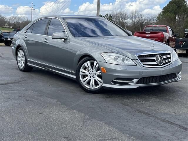2013 MERCEDES-BENZ S-Class