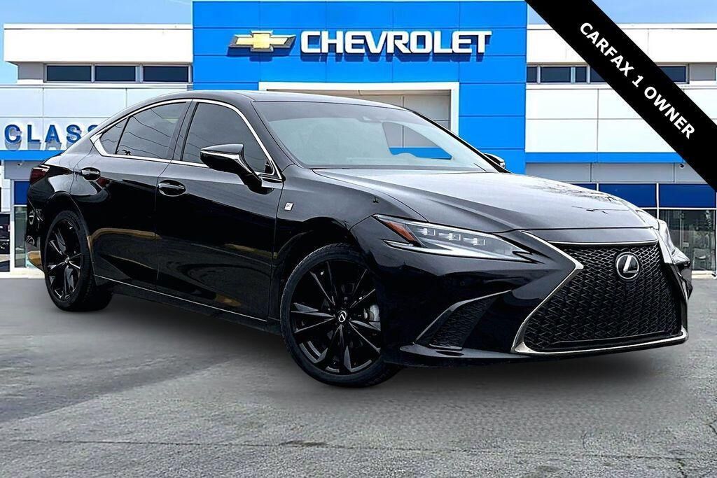 2023 LEXUS ES